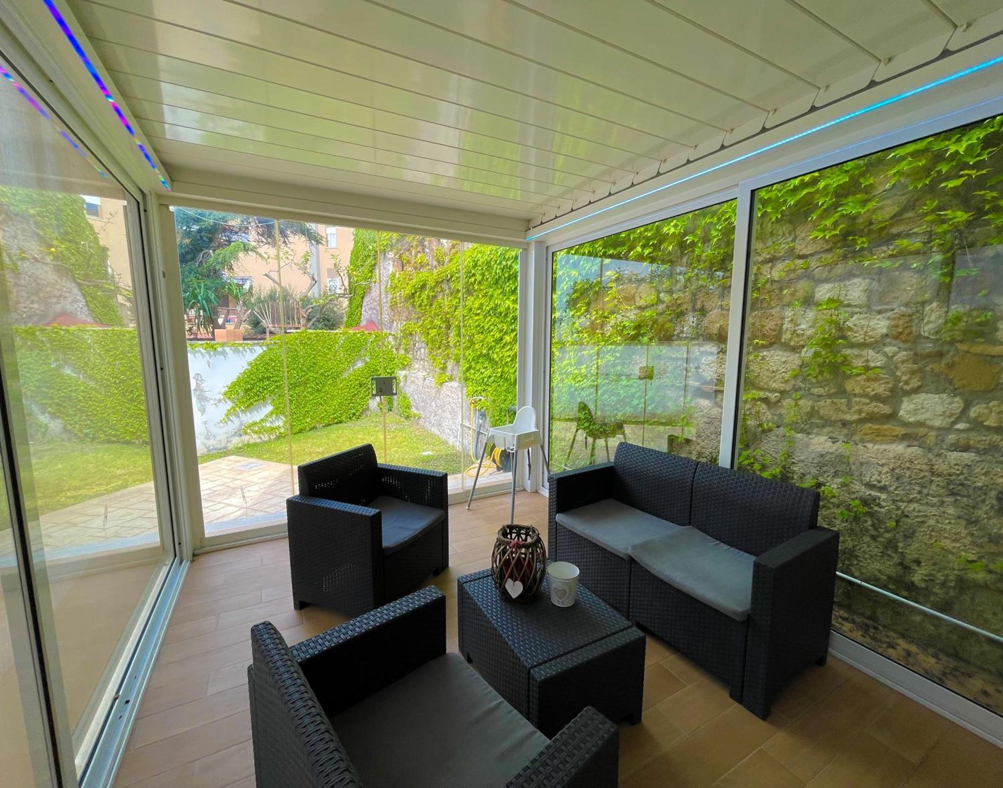 The Shabby House - Charming Seaside Retreat In Central Anzio, Steps From Beach And Train Station Exteriör bild